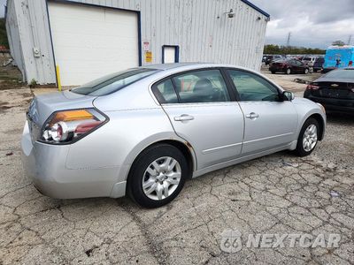 Trzecie zdjęcie samochodu z tyłu: 2010 NISSAN ALTIMA 2.5 VIN:1N4AL2AP5AC100734 - miniatura