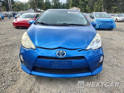 Piąte zdjęcie samochodu w środku: 2014 TOYOTA PRIUS C THREE VIN:JTDKDTB39E1562874 - miniatura
