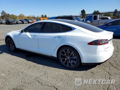 Drugie zdjęcie samochodu z przodu: 2015 TESLA MODEL S 85 VIN:5YJSA1H11FFP75474 - miniatura
