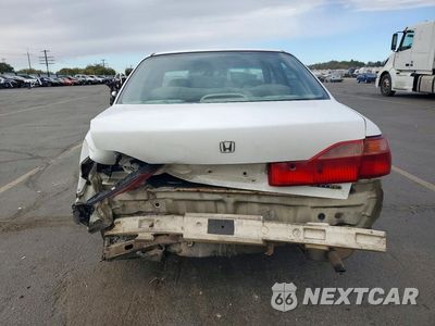 Zdjęcie 6 z 13 samochodu: 2000 HONDA ACCORD EX VIN:1HGCG6679YA130723 - miniatura