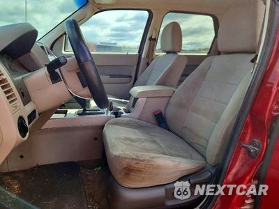 Zdjęcie 7 z 13 samochodu: 2010 FORD ESCAPE XLT VIN:1FMCU9DGXAKB63091 - miniatura