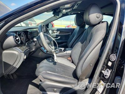 Zdjęcie 7 z 12 samochodu: 2019 MERCEDES-BENZ E 300 4MATIC VIN:WDDZF4KB6KA505801 - miniatura