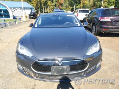 Piąte zdjęcie samochodu w środku: 2016 TESLA MODEL S VIN:5YJSA1E10GF132541 - miniatura
