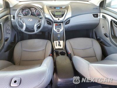 Zdjęcie 8 z 12 samochodu: 2011 HYUNDAI ELANTRA GLS VIN:5NPDH4AE1BH059463 - miniatura