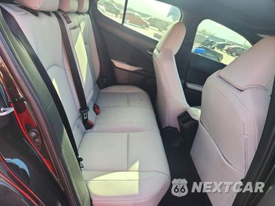Zdjęcie 10 z 13 samochodu: 2026 LEXUS UX 300H PREMIUM VIN:JTHYBJAH9T2039877 - miniatura
