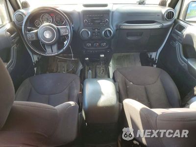 Zdjęcie 8 z 13 samochodu: 2013 JEEP WRANGLER UNLIMITED SPORT VIN:1C4BJWDG9DL702113 - miniatura