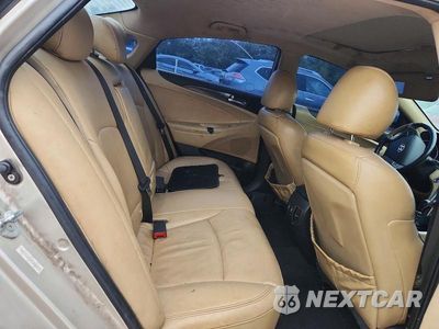Zdjęcie 10 z 13 samochodu: 2011 HYUNDAI SONATA LIMITED VIN:5NPEC4AC0BH048066 - miniatura