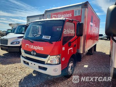 2018 HINO 195 BOX TRUCK JHHSDM2H4JK006362 - główne zdjęcie licytacji z USA - miniatura