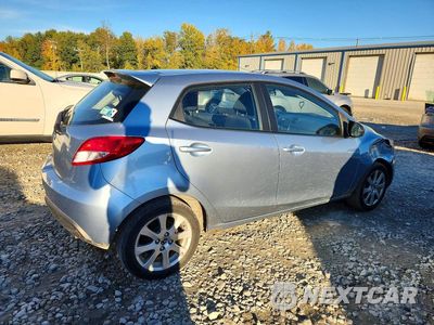 Trzecie zdjęcie samochodu z tyłu: 2013 MAZDA MAZDA2 VIN:JM1DE1LY4D0158065 - miniatura