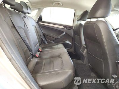 Zdjęcie 10 z 12 samochodu: 2014 VOLKSWAGEN PASSAT VIN:1VWAP7A36EC006311 - miniatura