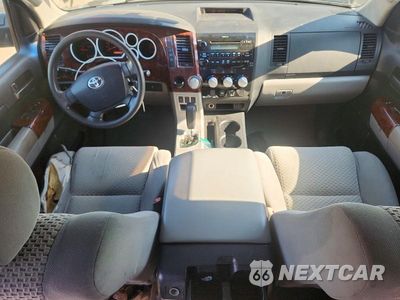 Zdjęcie 8 z 12 samochodu: 2007 TOYOTA TUNDRA SR5 VIN:5TBRV54107S451647 - miniatura
