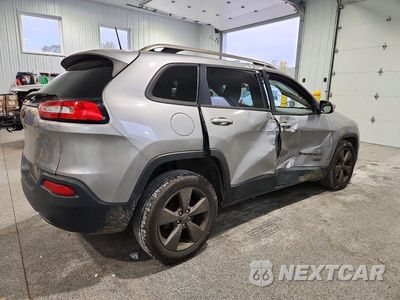 Trzecie zdjęcie samochodu z tyłu: 2016 JEEP CHEROKEE LATITUDE VIN:1C4PJLCB3GW297265 - miniatura