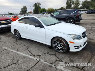 Czwarte zdjęcie samochodu z boku: 2013 MERCEDES-BENZ C 250 VIN:WDDGJ4HB0DF955981 - miniatura