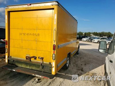 Trzecie zdjęcie samochodu z tyłu: 2011 GMC SAVANA BOX TRUCK VIN:1GDY72CA7B1900627 - miniatura