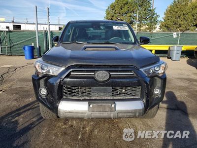 Piąte zdjęcie samochodu w środku: 2022 TOYOTA 4RUNNER TRD OFF-ROAD PREMIUM VIN:JTERU5JR3N6077080 - miniatura