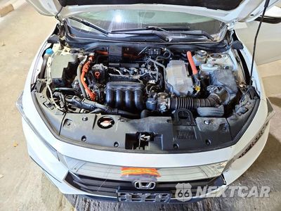 Zdjęcie 11 z 12 samochodu: 2019 HONDA INSIGHT TOURING VIN:19XZE4F94KE001345 - miniatura