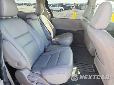 Zdjęcie 11 z 13 samochodu: 2016 TOYOTA SIENNA VIN:5TDYK3DC4GS700226 - miniatura