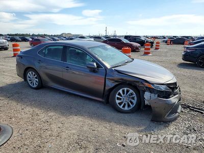 Czwarte zdjęcie samochodu z boku: 2024 TOYOTA CAMRY LE VIN:4T1C11AK1RU910435 - miniatura