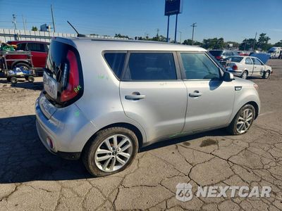 Trzecie zdjęcie samochodu z tyłu: 2019 KIA SOUL + VIN:KNDJP3A50K7011098 - miniatura