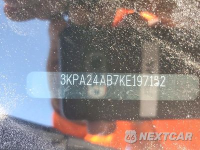 Zdjęcie 12 z 12 samochodu: 2019 KIA RIO S VIN:3KPA24AB7KE197152 - miniatura