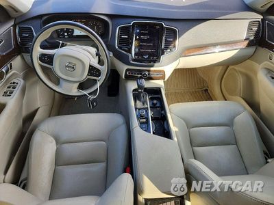 Zdjęcie 8 z 14 samochodu: 2016 VOLVO XC90 T6 VIN:YV4A22PK0G1033311 - miniatura