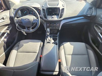 Zdjęcie 8 z 14 samochodu: 2019 FORD ESCAPE SE VIN:1FMCU9GD6KUB41774 - miniatura
