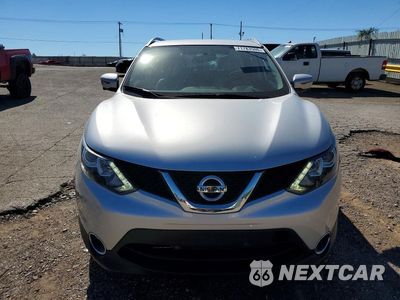 Piąte zdjęcie samochodu w środku: 2018 NISSAN ROGUE SPORT S VIN:JN1BJ1CP5JW104506 - miniatura