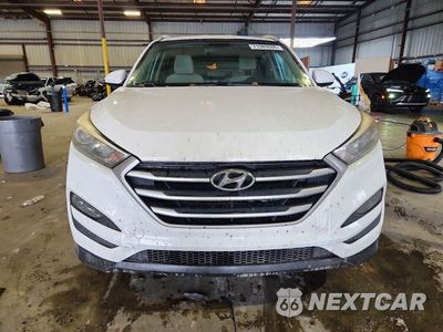 Piąte zdjęcie samochodu w środku: 2017 HYUNDAI TUCSON SE VIN:KM8J33A42HU466835 - miniatura
