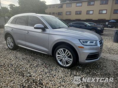 Czwarte zdjęcie samochodu z boku: 2018 AUDI Q5 PREMIUM PLUS VIN:WA1BNAFY8J2188604 - miniatura