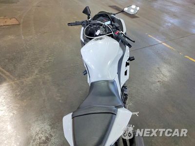 Zdjęcie 6 z 10 samochodu: 2015 KAWASAKI EX300 A VIN:JKAEX8A11FA012274 - miniatura