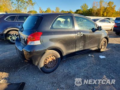 Trzecie zdjęcie samochodu z tyłu: 2010 TOYOTA YARIS BASE VIN:JTDJT4K34A5296753 - miniatura