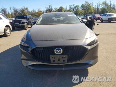 Piąte zdjęcie samochodu w środku: 2026 MAZDA 3 PREMIUM VIN:JM1BPAML0T1857173 - miniatura