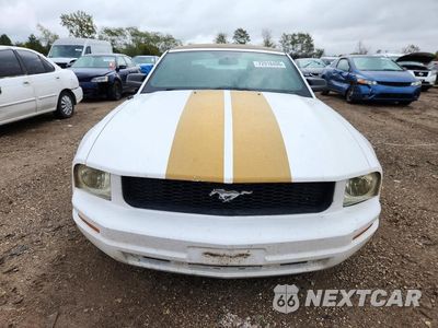 Piąte zdjęcie samochodu w środku: 2007 FORD MUSTANG VIN:1ZVFT84N875353411 - miniatura