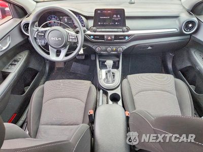 Zdjęcie 8 z 13 samochodu: 2023 KIA FORTE LXS VIN:3KPF24AD0PE596998 - miniatura