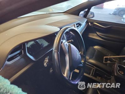Zdjęcie 9 z 12 samochodu: 2016 TESLA MODEL X VIN:5YJXCBE22GF015073 - miniatura