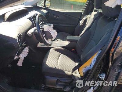 Zdjęcie 7 z 12 samochodu: 2016 TOYOTA PRIUS THREE VIN:JTDKARFU6G3005510 - miniatura