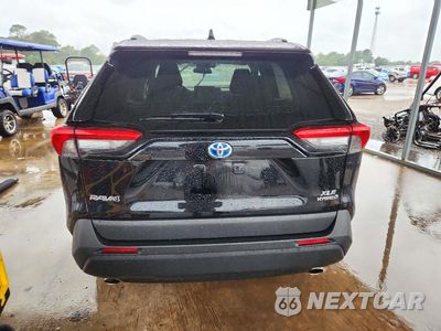Zdjęcie 6 z 13 samochodu: 2021 TOYOTA RAV4 XLE VIN:4T3RWRFV5MU048480 - miniatura