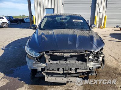 Piąte zdjęcie samochodu w środku: 2016 FORD FUSION SE VIN:1FA6P0H71G5132274 - miniatura