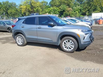 Czwarte zdjęcie samochodu z boku: 2024 CHEVROLET TRAILBLAZER LS VIN:KL79MNSL6RB108038 - miniatura