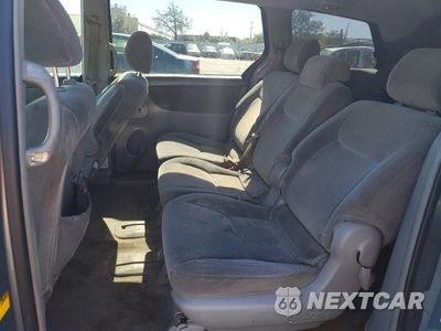 Zdjęcie 11 z 13 samochodu: 2004 TOYOTA SIENNA LE 8 PASSENGER VIN:5TDZA23C44S058685 - miniatura
