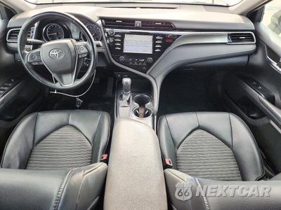 Zdjęcie 8 z 12 samochodu: 2019 TOYOTA CAMRY VIN:4T1B11HK8KU699466 - miniatura