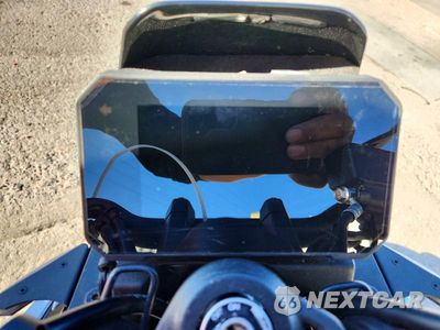Zdjęcie 7 z 9 samochodu: 2024 SUZUKI GSX800 R VIN:JS1EM11B1R7100011 - miniatura