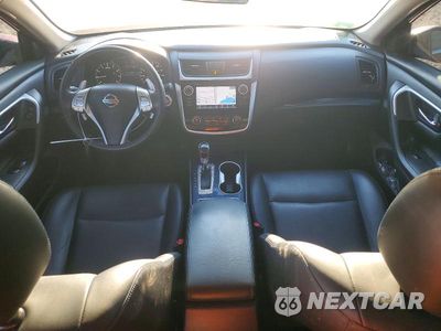 Zdjęcie 8 z 13 samochodu: 2018 NISSAN ALTIMA 2.5 SR VIN:1N4AL3AP0JC185925 - miniatura