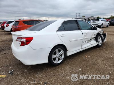 Trzecie zdjęcie samochodu z tyłu: 2014 TOYOTA CAMRY SE VIN:4T1BF1FK1EU779507 - miniatura