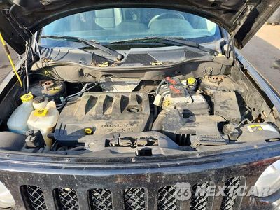Zdjęcie 12 z 14 samochodu: 2015 JEEP PATRIOT LATITUDE VIN:1C4NJRFB4FD426145 - miniatura