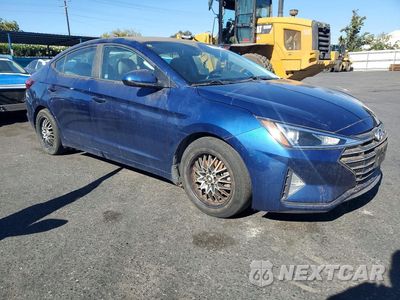 Czwarte zdjęcie samochodu z boku: 2019 HYUNDAI ELANTRA SEL VIN:5NPD84LF8KH488427 - miniatura