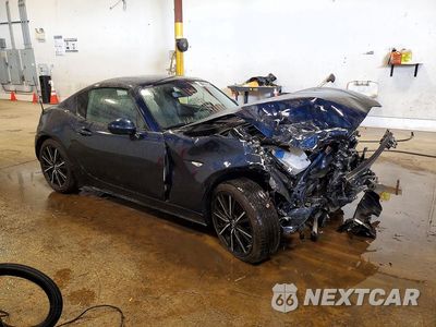 Czwarte zdjęcie samochodu z boku: 2025 MAZDA MX-5 MIATA GRAND TOURING VIN:JM1NDAM7XS0653381 - miniatura