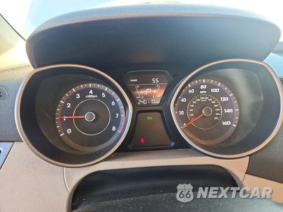 Zdjęcie 9 z 12 samochodu: 2014 HYUNDAI ELANTRA LIMITED VIN:5NPDH4AE0EH492129 - miniatura
