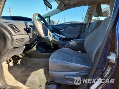 Zdjęcie 7 z 12 samochodu: 2013 TOYOTA PRIUS THREE VIN:JTDKN3DU2D1695560 - miniatura