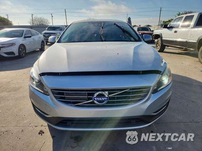 Piąte zdjęcie samochodu w środku: 2016 VOLVO S60 PLATINUM VIN:LYV402FM3GB109606 - miniatura